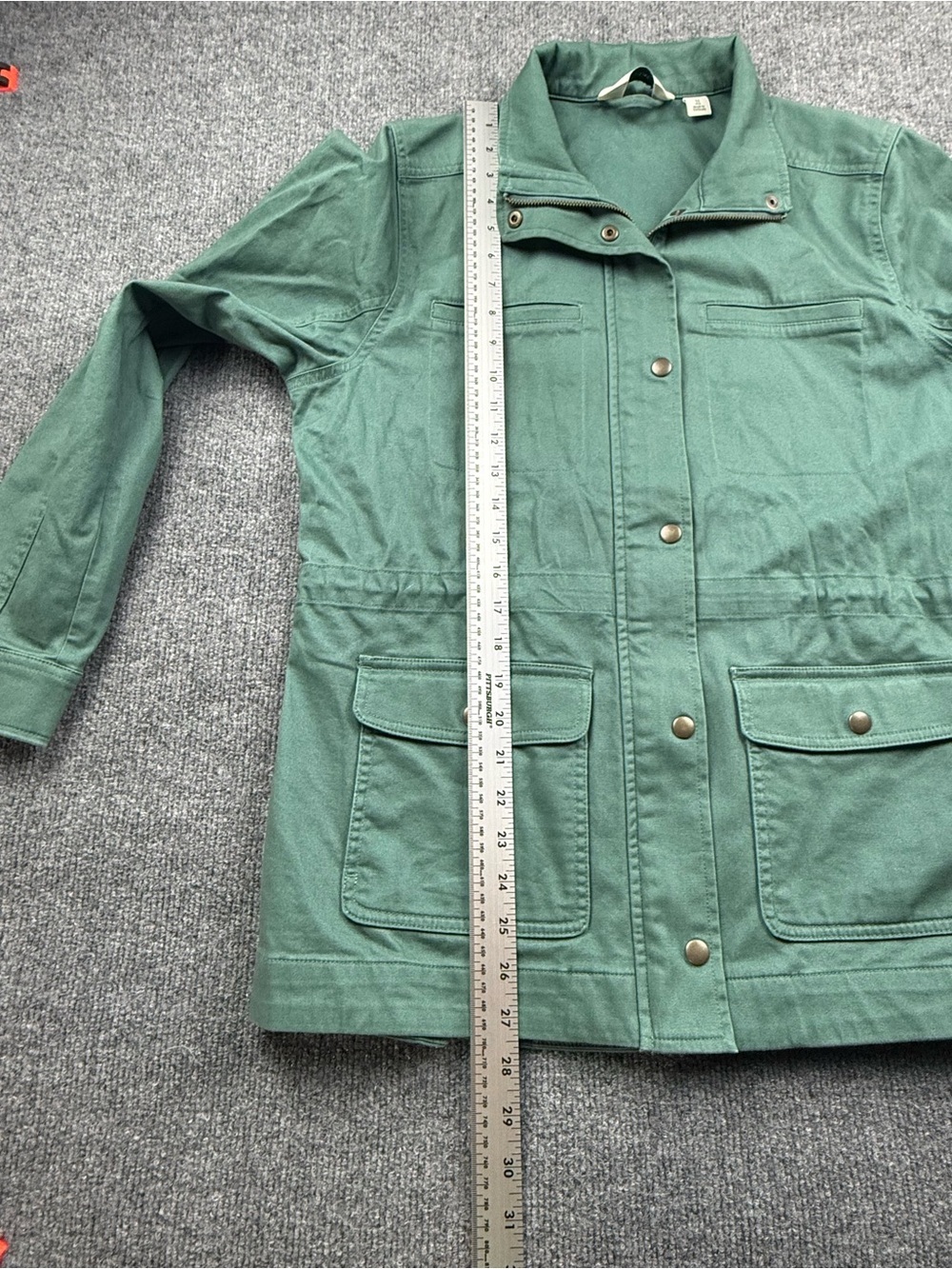 Great Condition! L.L. Bean Lightweight Green Utility Jacket - Women, Size Medium - Picture 9 of 10
